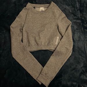 Light gray Gymshark crop top!